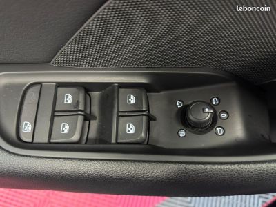 Audi A3 Sportback 30 TDI 116 S tronic 7 Design Luxe SECONDE MAIN   - 17