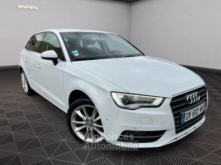 Audi A3 Sportback 12 TSI 105 Ambition GPS XENONS - 2