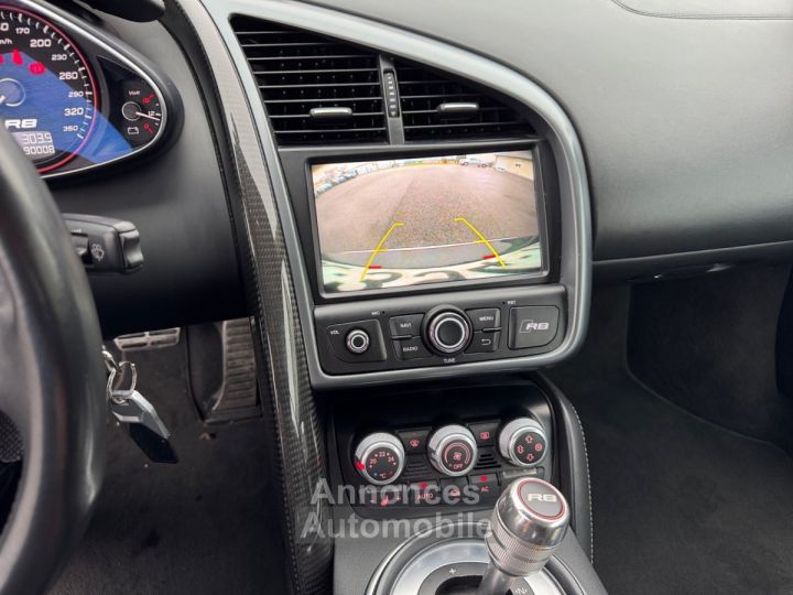 Audi R8 V10 52 FSI 525 Quattro R-Tronic - 11