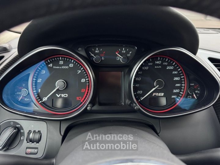 Audi R8 V10 52 FSI 525 Quattro R-Tronic - 14