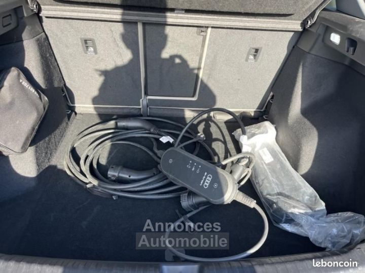 Audi Q4 E-Tron 40 204ch Design Luxe - 24