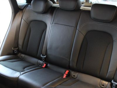 Audi Q3 20 TDI - 120 S-Line   - 19