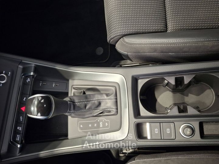 Audi Q3 45 TFSIe 245 ch S tronic 6 S line - 15