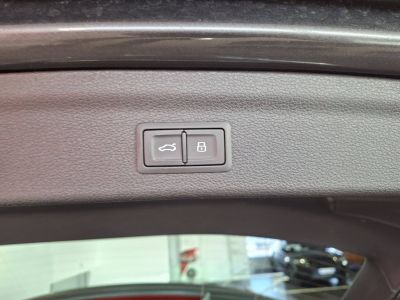 Audi Q3 45 TFSIe 245 ch S tronic 6 S line   - 20