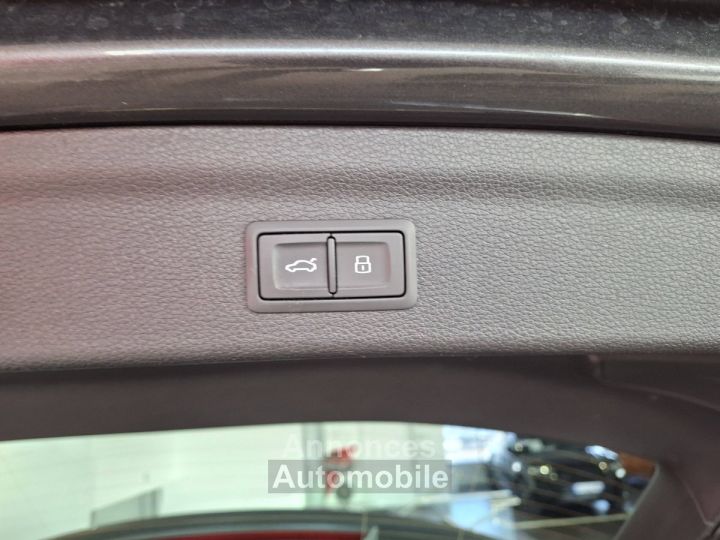 Audi Q3 45 TFSIe 245 ch S tronic 6 S line - 20