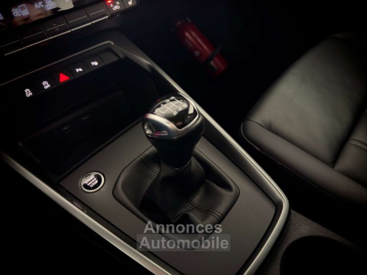 Audi A3 Sportback 20TDi 1ERPRO COCKPIT JANTES19 CUIR PDC - 11