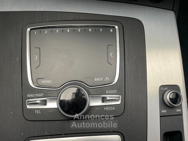 Audi Q5 55 tfsi e 367 s tronic 7 quattro line hybride rechargeable avec toit ouvrant audio bang and olufsen - 19