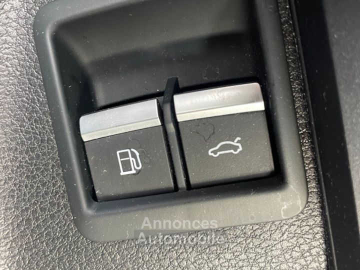 Audi Q5 55 tfsi e 367 s tronic 7 quattro line hybride rechargeable avec toit ouvrant audio bang and olufsen - 32