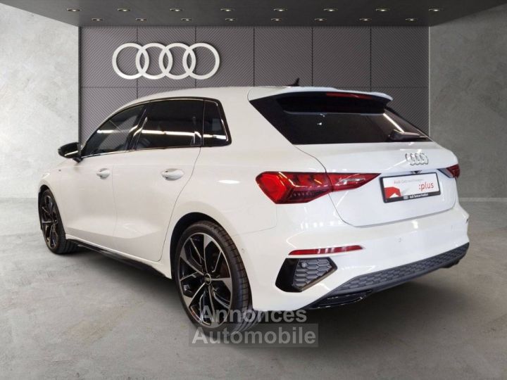 Audi A3 Sportback 40 TDI quattro S tronic S line Matr - 4
