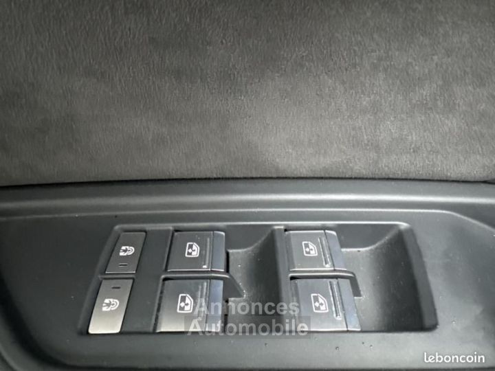 Audi e-tron 55 408ch S Line e-quattro - 31