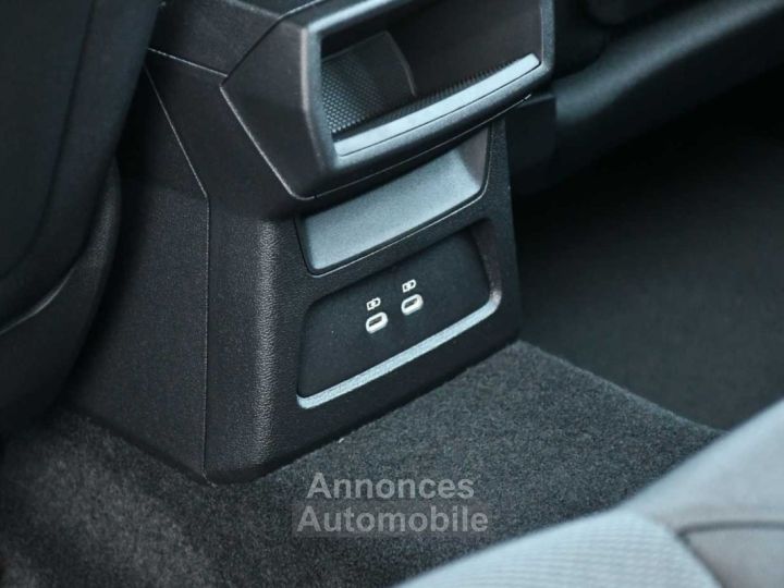 Audi A3 Sportback 30TFSI - S-LINE - CAMERA - ACC - DISTRICTGRUN - - 32