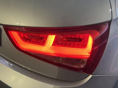 Audi A1 14 TFSI - 122 - BV S-tronic - Start/Stop BERLINE Ambition Luxe PHASE 1   - 19