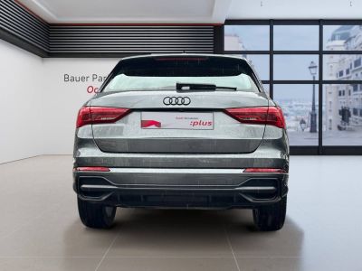 Audi Q3 45 TFSIe 245 ch S tronic 6 S line   - 4