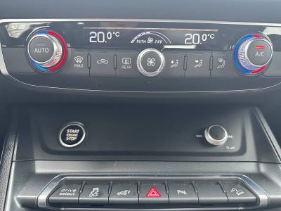 Audi Q3 45 TFSIe 245 ch S tronic 6 S line   - 24