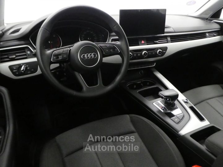 Audi A4 Avant 35 TFSI 150CH BUSINESS LINE S TRONIC 7 - 7