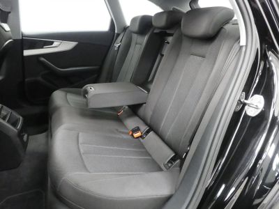 Audi A4 Avant 35 TFSI 150CH BUSINESS LINE S TRONIC 7   - 9