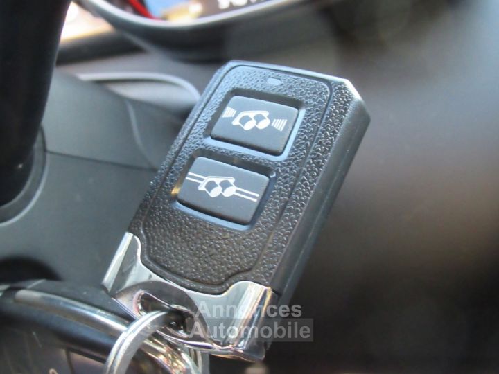 Audi R8 52 V10 FSI 525CH R TRONIC 6 - 12