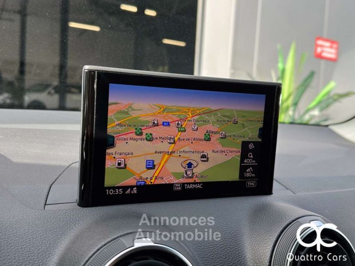 Audi Q2 10i S-LINE SUPER LOOK CUIR FEUX LED GPS GARANTIE - 15
