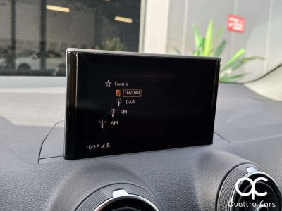 Audi Q2 10i S-LINE SUPER LOOK CUIR FEUX LED GPS GARANTIE   - 19
