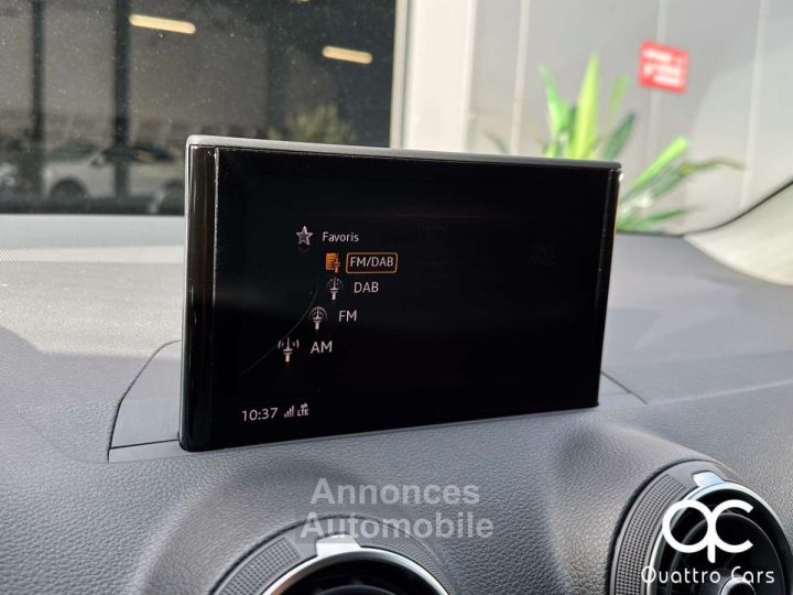 Audi Q2 10i S-LINE SUPER LOOK CUIR FEUX LED GPS GARANTIE - 19