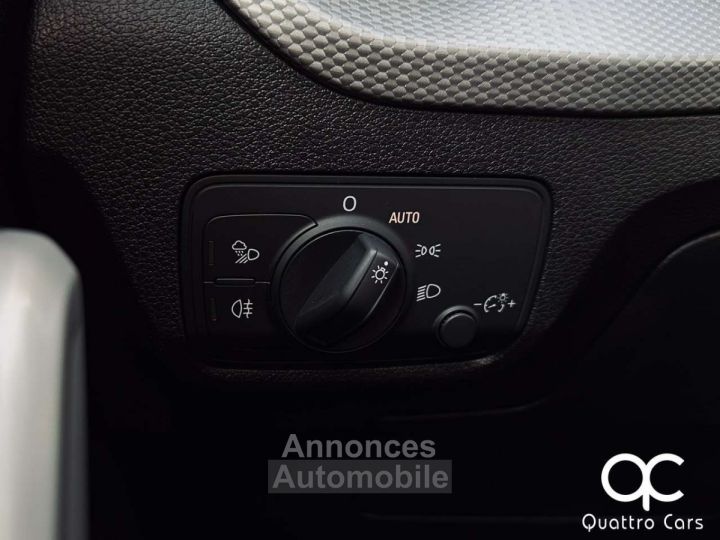 Audi Q2 10i S-LINE SUPER LOOK CUIR FEUX LED GPS GARANTIE - 25
