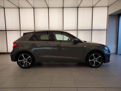 Audi A1 Sportback 30 TFSI 110 ch S tronic 7 S Line   - 9