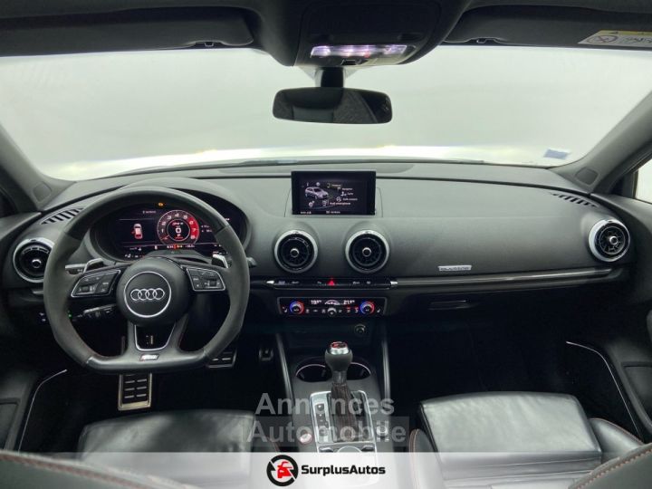 Audi RS3 (3) 25 TFSI S TRONIC QUATTRO - 3