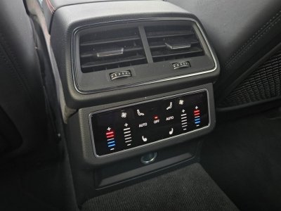 Audi RS6 AVANT Quattro 40i V8 TFSI - 600 - BVA Tiptronic BREAK véhicule Français - 22