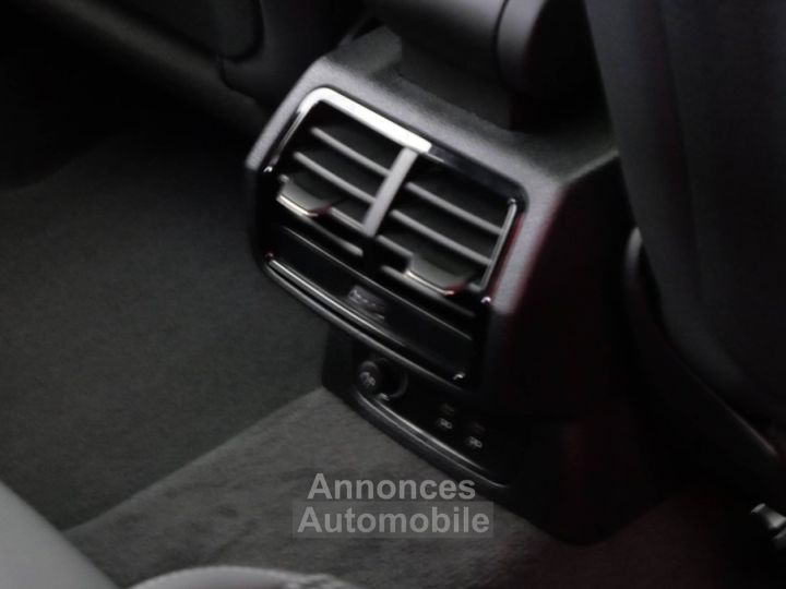 Audi Q3 35 TFSI 150 ch S tronic 7 S line - 9