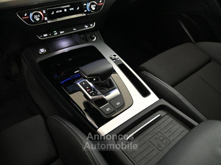 Audi Q5 50 TFSIe quattro S-Line%2B MATRIX/MMI%2B/PANO/19 - 13