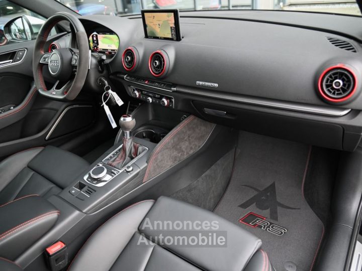 Audi RS3 Limousine 25 TFSI RS-Design - 12