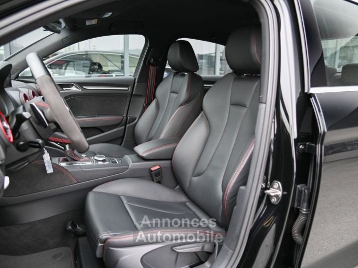 Audi RS3 Limousine 25 TFSI RS-Design - 13