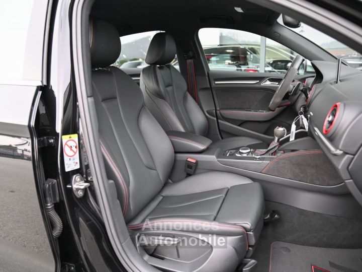 Audi RS3 Limousine 25 TFSI RS-Design - 14