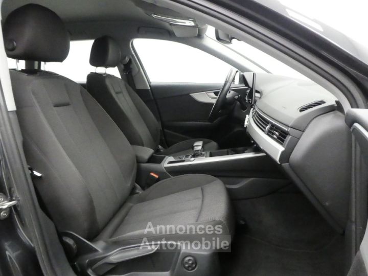 Audi A4 Avant 40 TDI 190CH BUSINESS LINE STRONIC 7 - 7