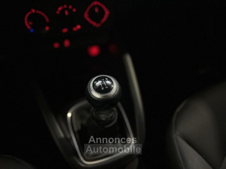 Audi A1 12 TFSI 86 CH Ambition - 15