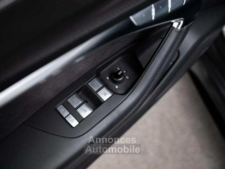 Audi RS6 Avant 40 V8 TFSI Quattro Tiptronic FULL OPTION - 23