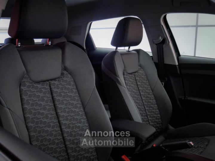 Audi A1 Sportback 30 TFSI 116 ch S tronic 7 Design - 4