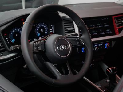 Audi A1 Sportback 30 TFSI 116 ch S tronic 7 Design   - 11