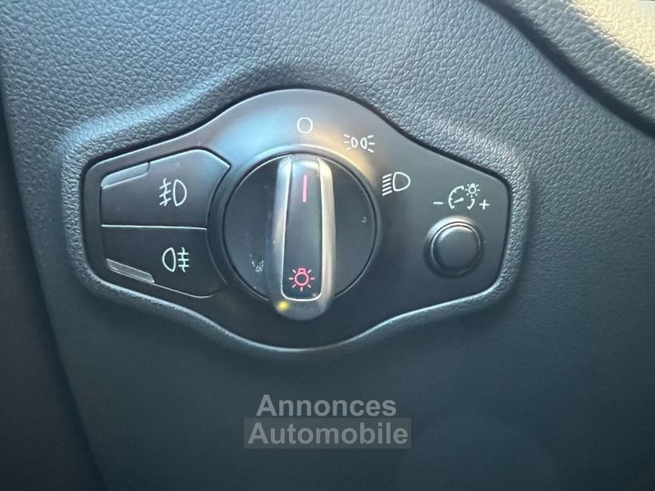 Audi Q5 20l TDI 143 CV DPF Quattro Ambiente BMV6 Toit Panoramique - 32
