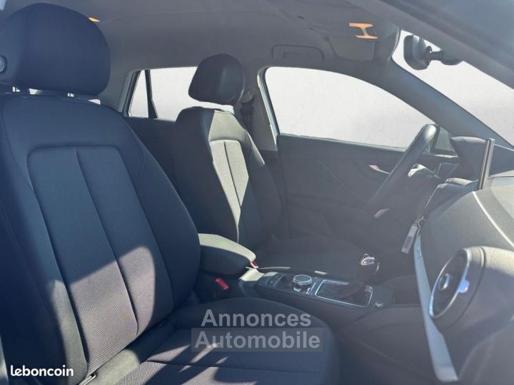 Audi Q2 15 35 TFSI 150 DESIGN LUXE S-TRONIC - 10