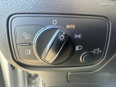 Audi Q2 15 35 TFSI 150 DESIGN LUXE S-TRONIC   - 17