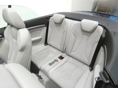 Audi A3 III 20 TDI 184 BOITE MANUELLE AMBIENTE Cabriolet *GARANTIE 12 MOIS*   - 16