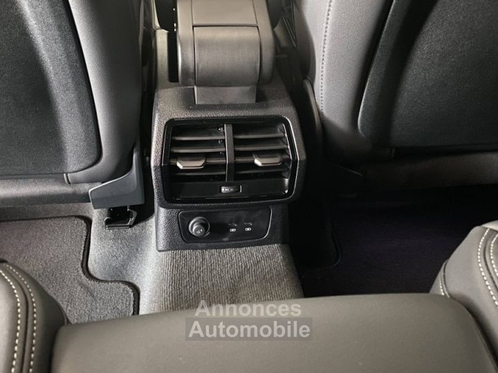 Audi Q3 35 TFSI 150 ch S tronic 7 S line - 23
