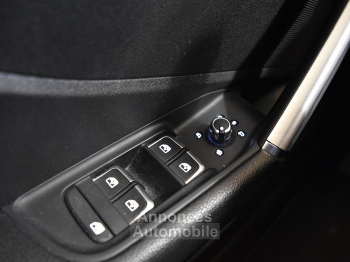 Audi Q2 30 TDI 116 S tronic 7 S Line/ 1ERE MAIN - 17