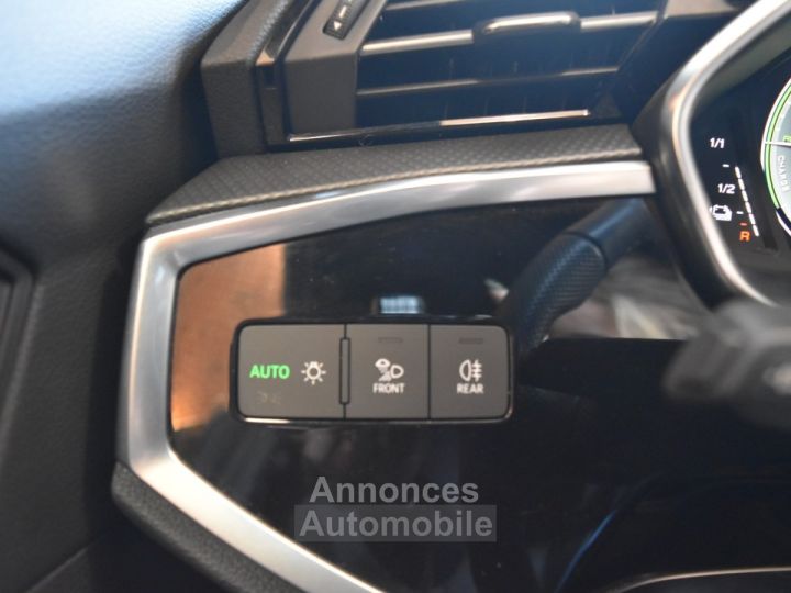 Audi Q3 Sportback 45 TFSIe 245 ch S tronic 6 S line / FULL BLACK / GARANTIE CONSTRUCTEUR 2028 / VOLANT SPORT / VIRTUAL - 17