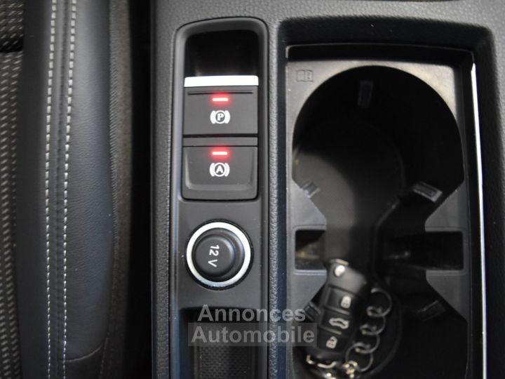 Audi Q3 Sportback 45 TFSIe 245 ch S tronic 6 S line / FULL BLACK / GARANTIE CONSTRUCTEUR 2028 / VOLANT SPORT / VIRTUAL - 24