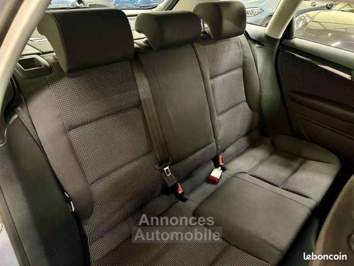 Audi A3 II 32 V6 250ch Ambition quattro S tronic 6 - 12