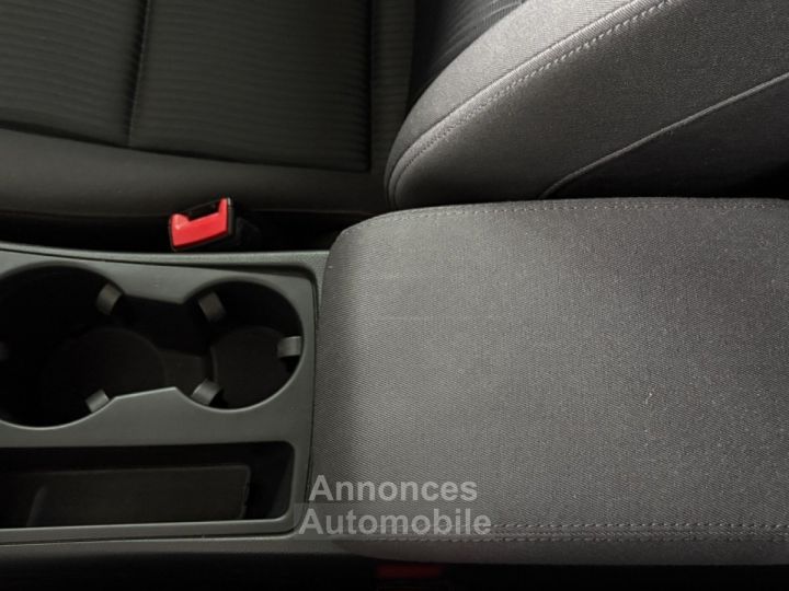 Audi A4 Ambition Luxe 120 ch 18 TFSI Radar AV/AR ~ Clim Auto ~ Bluetooth - 15