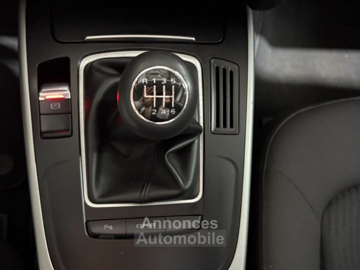 Audi A4 Ambition Luxe 120 ch 18 TFSI Radar AV/AR ~ Clim Auto ~ Bluetooth - 19
