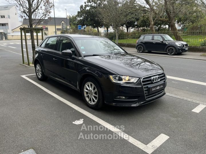 Audi A3 Sportback 16 TDI 110 Attraction S tronic 7 - 3